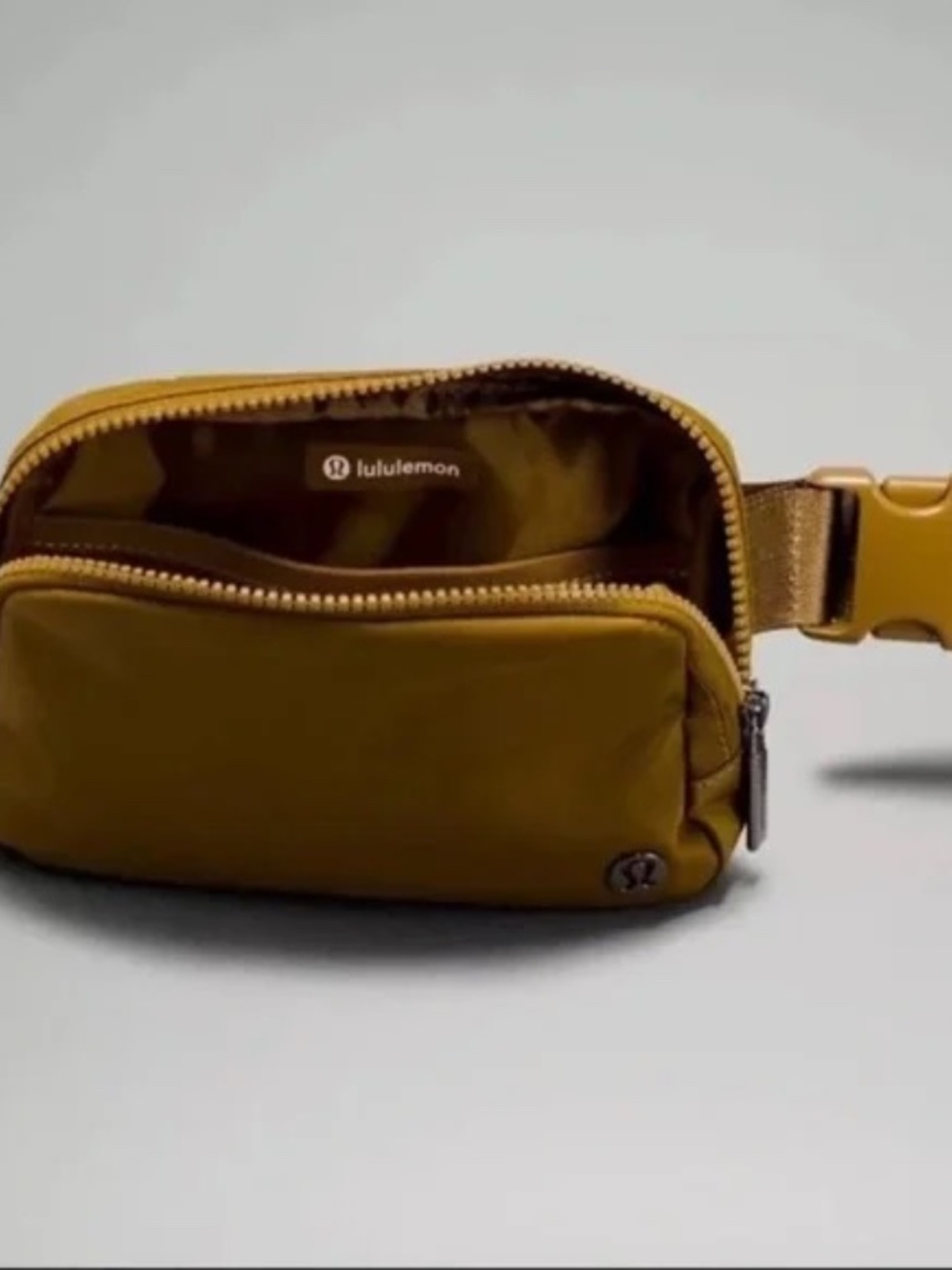 Lululemon Everywhere Belt Bum Crossbody Bag Gold - Picture 2 of 8